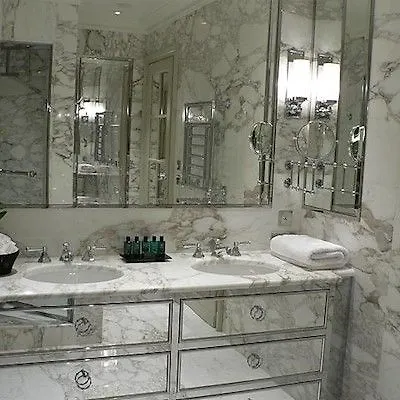 Marquis Faubourg Saint-honoré Relais&châteaux 5*