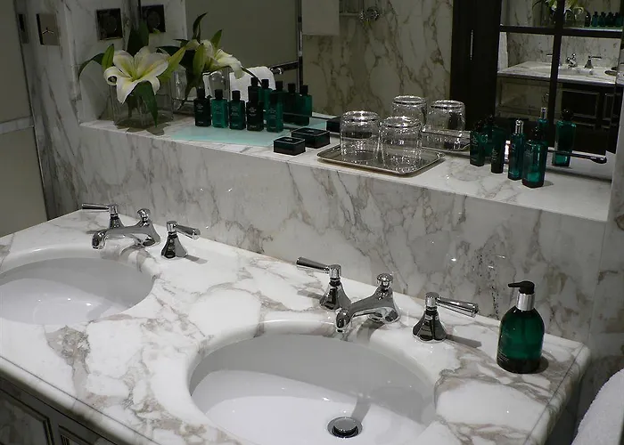 Marquis Faubourg Saint-honore - Small Luxury Of The World Hotel 5*