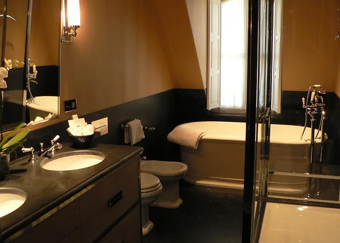 Hotel Marquis Faubourg Saint-honore - Small Luxury Of The World