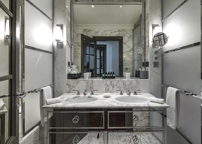 Hotel Marquis Faubourg Saint-honore - Small Luxury Of The World