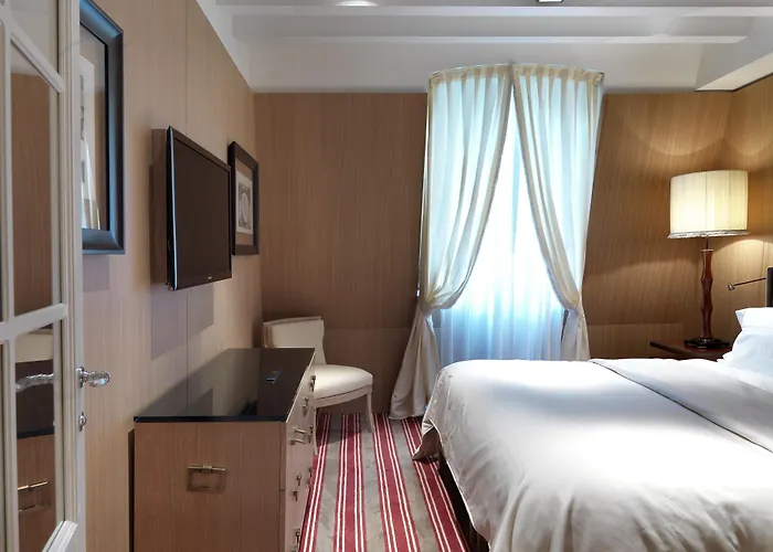 Marquis Faubourg Saint-honore - Small Luxury Of The World Hotel